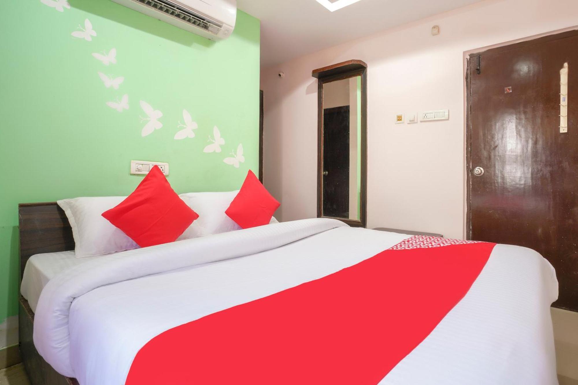 Spot On Sunshine Inn Hyderabad Exterior photo