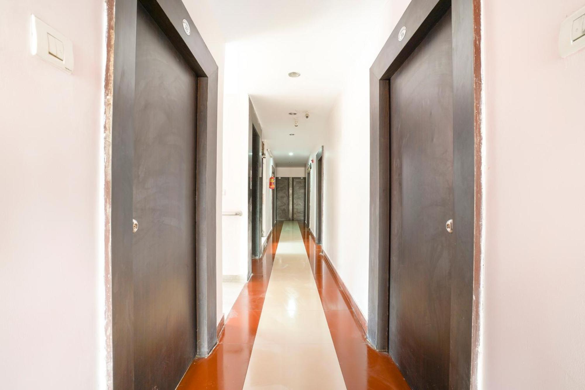 Spot On Sunshine Inn Hyderabad Exterior photo